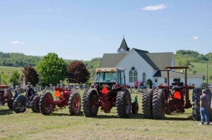 tractor-day-at-leatherwood-300x199